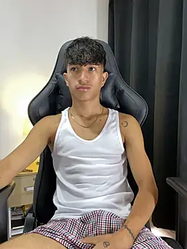  CamiloBass online show from May 2026 07:13:02 PM