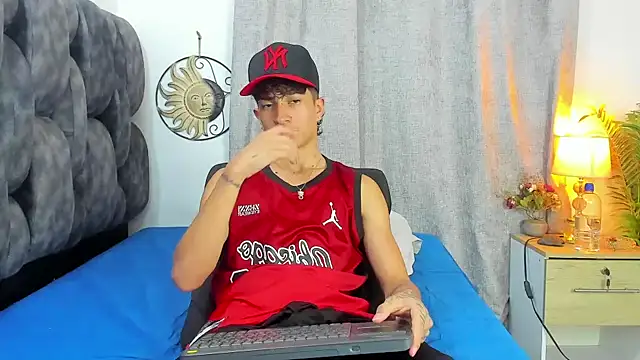  CamiloBass online show from April 2026 02:02:01 AM