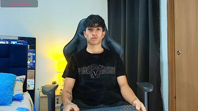  CamiloBass online show from April 2026 01:17:02 AM