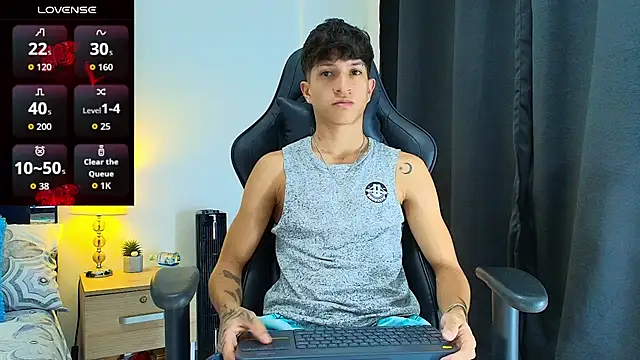 Snapshot of _CamiloBass chatting on June 2026 12:38:02 AM CamiloBass online show from June 2026 12:38:02 AM