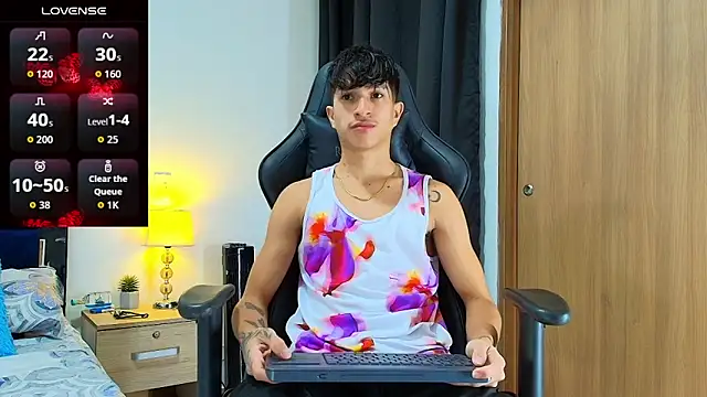  CamiloBass online show from May 2026 01:04:01 AM