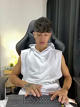  CamiloBass online show from May 2026 06:41:02 PM