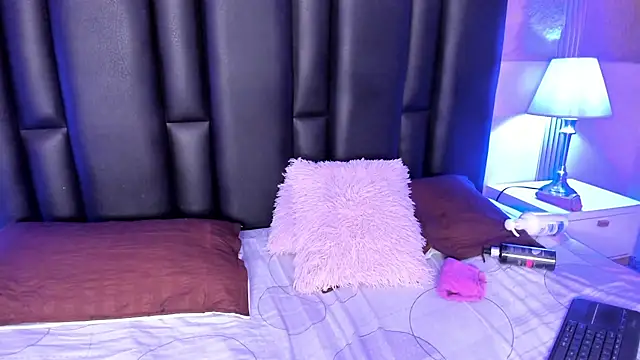 Milf meli online show from March 2026 07:52:01 PM