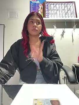 soy sarah  online show from November 2025 04:12:02 AM