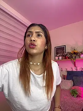 soy sarah  online show from February 2025 10:36:02 AM