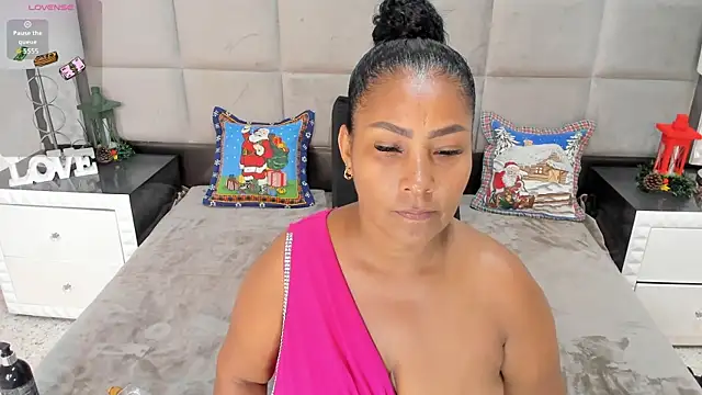 Snapshot of OliviaBurning chatting on December 2025 07:35:01 PM OliviaBurning online show from December 2025 07:35:01 PM