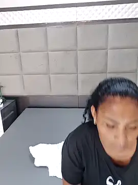 Snapshot of OliviaBurning chatting on December 2025 07:36:05 PM OliviaBurning online show from December 2025 07:36:05 PM