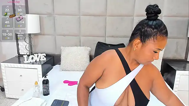 OliviaBurning online show from March 2026 07:37:02 PM