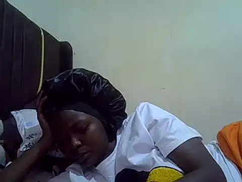 pretty vivy online show from February 2025 05:34:01 AM