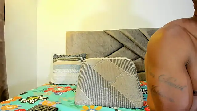 Deliciouscocoa online show from April 2026 11:27:02 PM