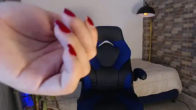 NicoleHaley online show from September 2025 06:08:01 AM