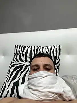 Snapshot of yayaya55598 chatting on February 2025 10:31:01 PM yayaya55598 online show from February 2025 10:31:01 PM