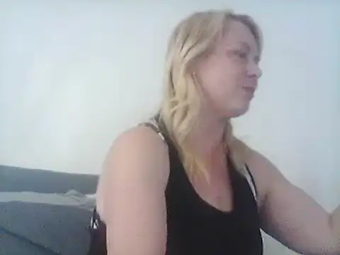 burrkitty online show from December 2024 12:13:02 AM