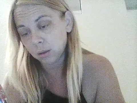 burrkitty online show from December 2025 06:30:02 AM