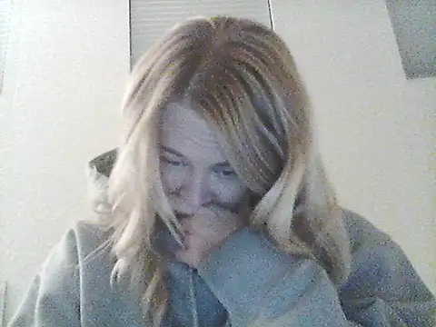 burrkitty online show from December 2025 05:55:02 AM