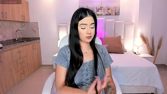 amelie jhons online show from February 2026 11:37:02 PM