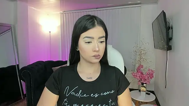 Snapshot of amelie_jhons chatting on March 2025 08:31:02 PM amelie jhons online show from March 2025 08:31:02 PM