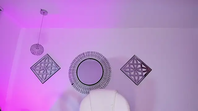 Snapshot of amelie_jhons chatting on September 2025 08:14:02 PM amelie jhons online show from September 2025 08:14:02 PM