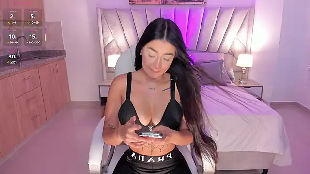 Snapshot of amelie_jhons chatting on October 2025 07:48:02 PM amelie jhons online show from October 2025 07:48:02 PM