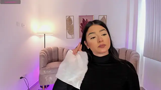 Snapshot of amelie_jhons chatting on October 2025 07:44:02 PM amelie jhons online show from October 2025 07:44:02 PM