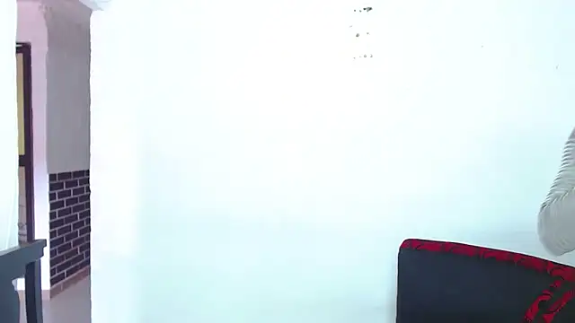 BLACK MOON TS online show from November 2025 04:33:02 PM