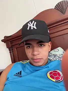 JoanG10 online show from April 2026 01:57:02 PM