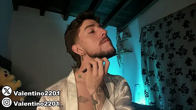 Snapshot of Valentino_Xander chatting on March 2025 10:43:02 PM Valentino Xander online show from March 2025 10:43:02 PM