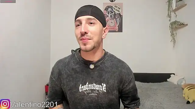 Valentino Xander online show from March 2026 06:41:02 AM