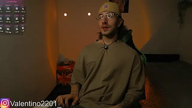 Valentino Xander online show from March 2026 11:45:02 PM