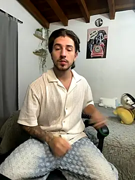 Valentino Xander online show from November 2025 12:55:01 AM