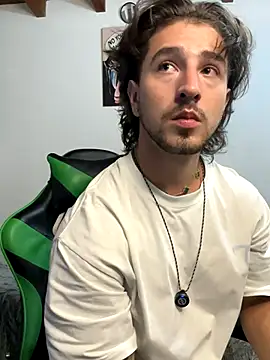 Valentino Xander online show from November 2025 11:49:01 PM