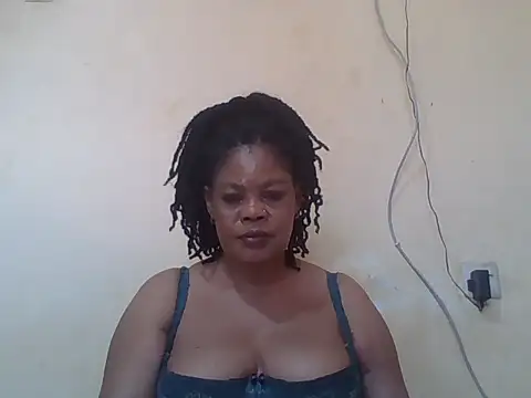 ANALQUEEN4 online show from May 2026 01:38:01 PM