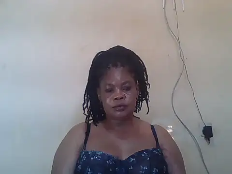 ANALQUEEN4 online show from May 2026 02:48:02 PM