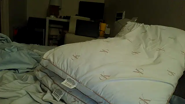 costanza7070 online show from March 2025 05:32:01 AM