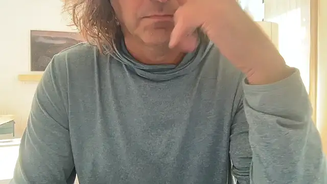 costanza7070 online show from April 2026 12:34:02 AM