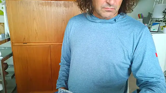 costanza7070 online show from February 2026 12:43:01 AM