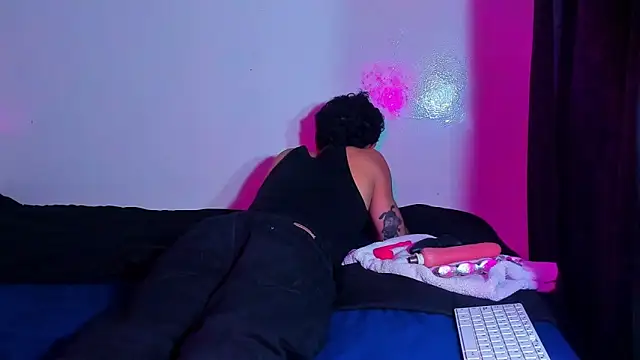 Piggy Eddy online show from February 2026 02:22:02 AM