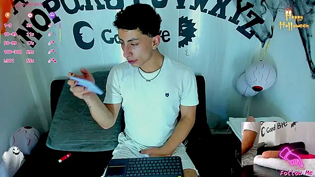 Piggy Eddy online show from October 2025 07:55:02 PM