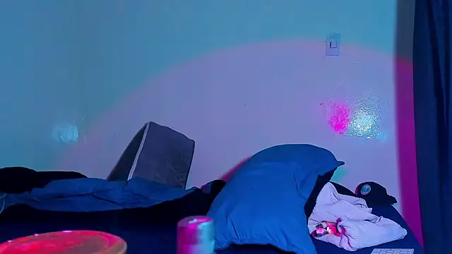 Piggy Eddy online show from February 2026 02:33:01 AM