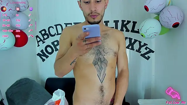 Piggy Eddy online show from October 2025 08:44:01 PM