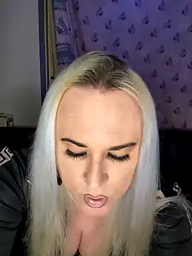 Connie Pepper online show from February 2026 01:05:02 AM