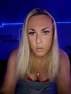 Snapshot of Connie_Pepper chatting on February 2025 01:02:02 AM Connie Pepper online show from February 2025 01:02:02 AM