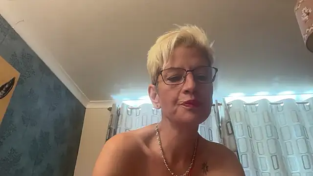 JennyHazel1 online show from June 2026 01:39:02 PM