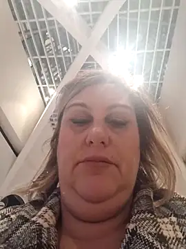 Mara-24 online show from December 2025 04:05:02 PM