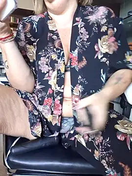 Mara-24 online show from November 2025 10:32:02 AM