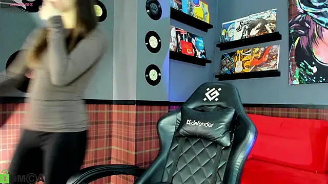 Nicole Charm online show from January 2026 11:52:01 PM