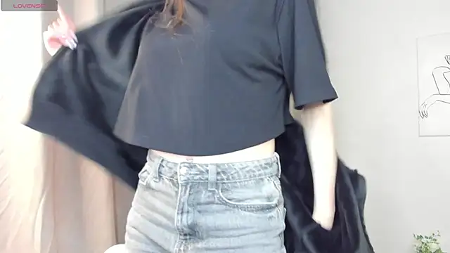Snapshot of Nicole_Charm chatting on February 2025 08:21:02 PM Nicole Charm online show from February 2025 08:21:02 PM