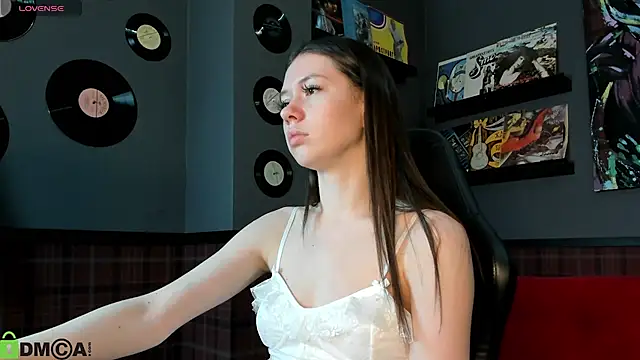 Nicole Charm online show from March 2026 12:49:01 AM