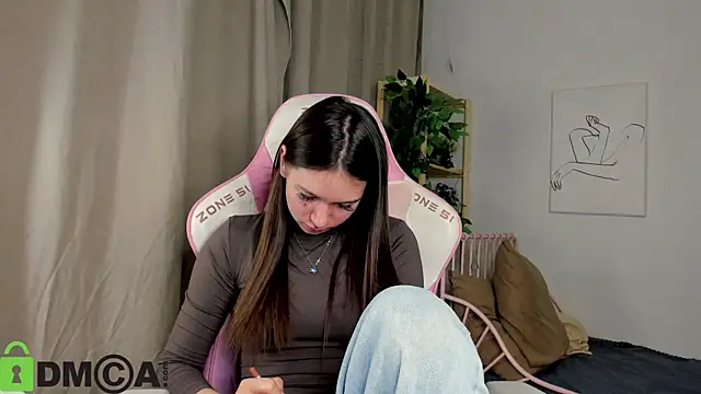 Nicole Charm online show from October 2025 09:02:02 PM