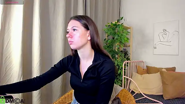 Snapshot of Nicole_Charm chatting on September 2025 10:19:02 PM Nicole Charm online show from September 2025 10:19:02 PM